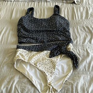 Calia women’s swimsuit size large top size medium bottom